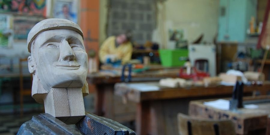 image - Atelier Sculpture de marionnettes en bois