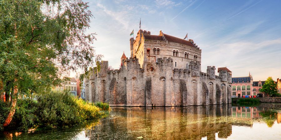 10 châteaux incroyables à visiter en Belgique