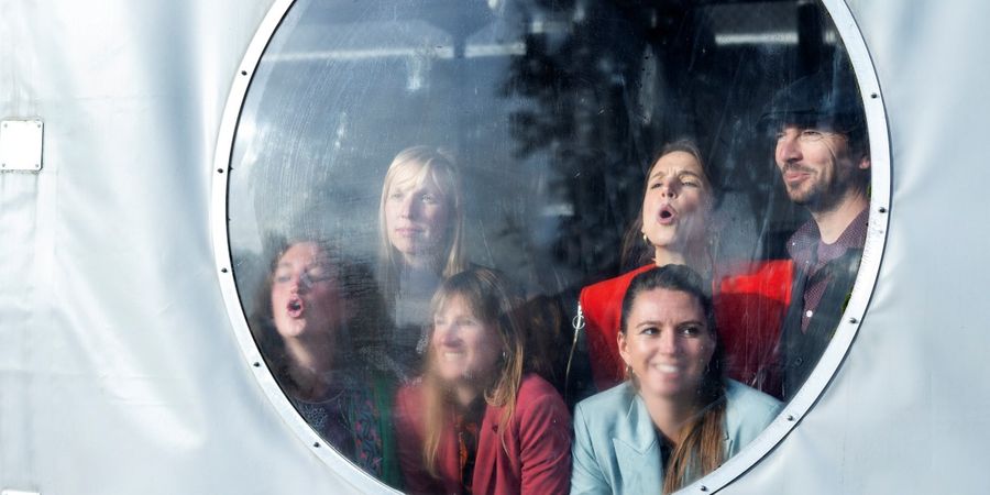 image - Belcirque | Three-Headed Dog