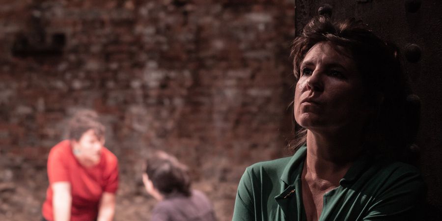 image - villa | Guillermo CALDERÓN | Sarah SIRÉ